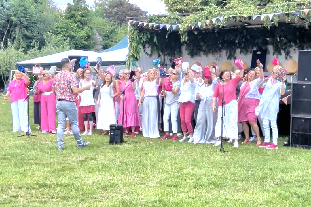 Christleton Fete A Handbag of Harmonies-Chester Womans Choir